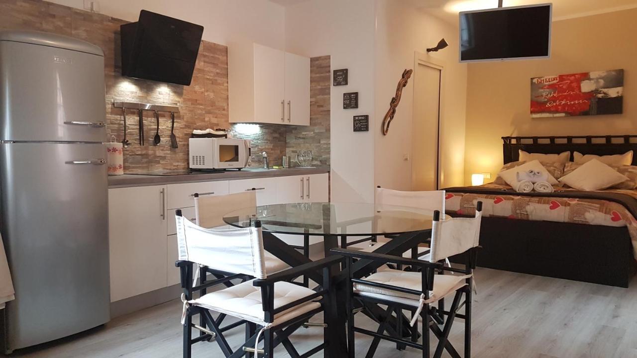 Moro Dal Castel - Appartamento Al Moro Кастельнуово-дель-Гарда Экстерьер фото
